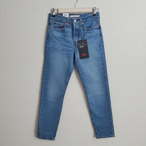 Levi's WEDGIE Premium High Rise Jeans - Picture 8 of 12